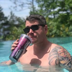 Meet your Posher, Deryk